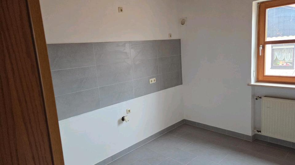 Erdgeschoßwohnung Zachenberg - 3 Zimmer, 90 m&sup2;, 800&euro; | Angebot:26014454