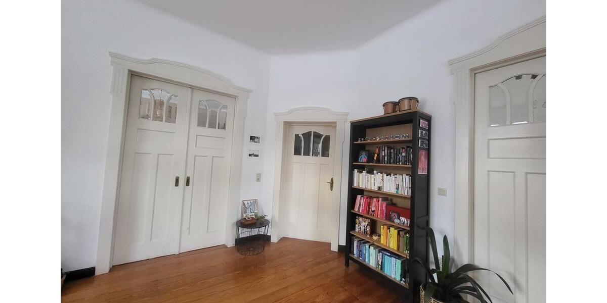 Hochparterre Apolda - 4 Zimmer, 160 m&sup2;, 1.450&euro; | Angebot:26026073