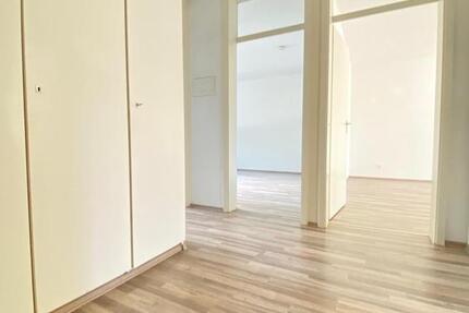 *** Singles oder Paare aufgepaßt!!! Einziehen und Wohlfühlen *** mit Balkon ***