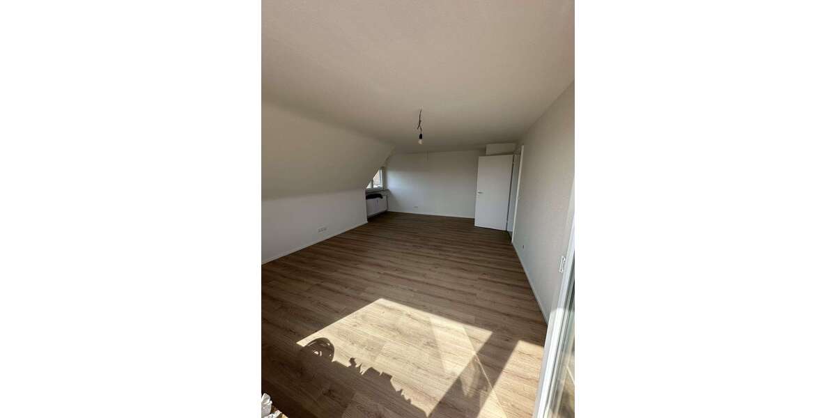 Etagenwohnung Ditzingen-Hirschlanden Hirschlanden - 3 Zimmer, 77 m&sup2;, 1.040&euro; | Angebot:26168425