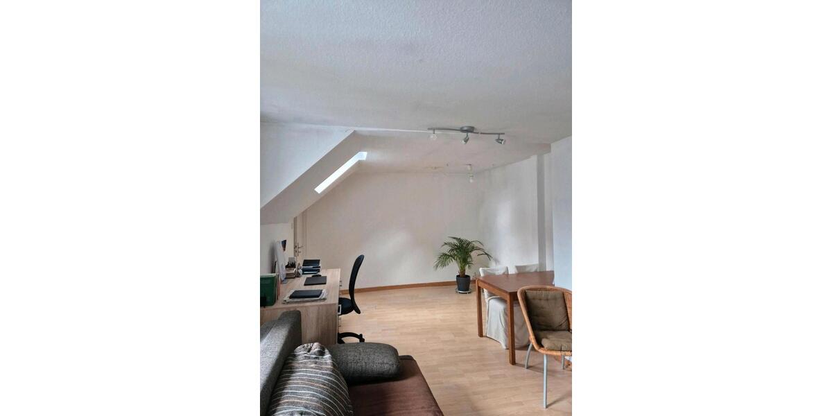 Dachgeschoßwohnung Bielefeld - 2 Zimmer, 60 m&sup2;, 700&euro; | Angebot:26613499