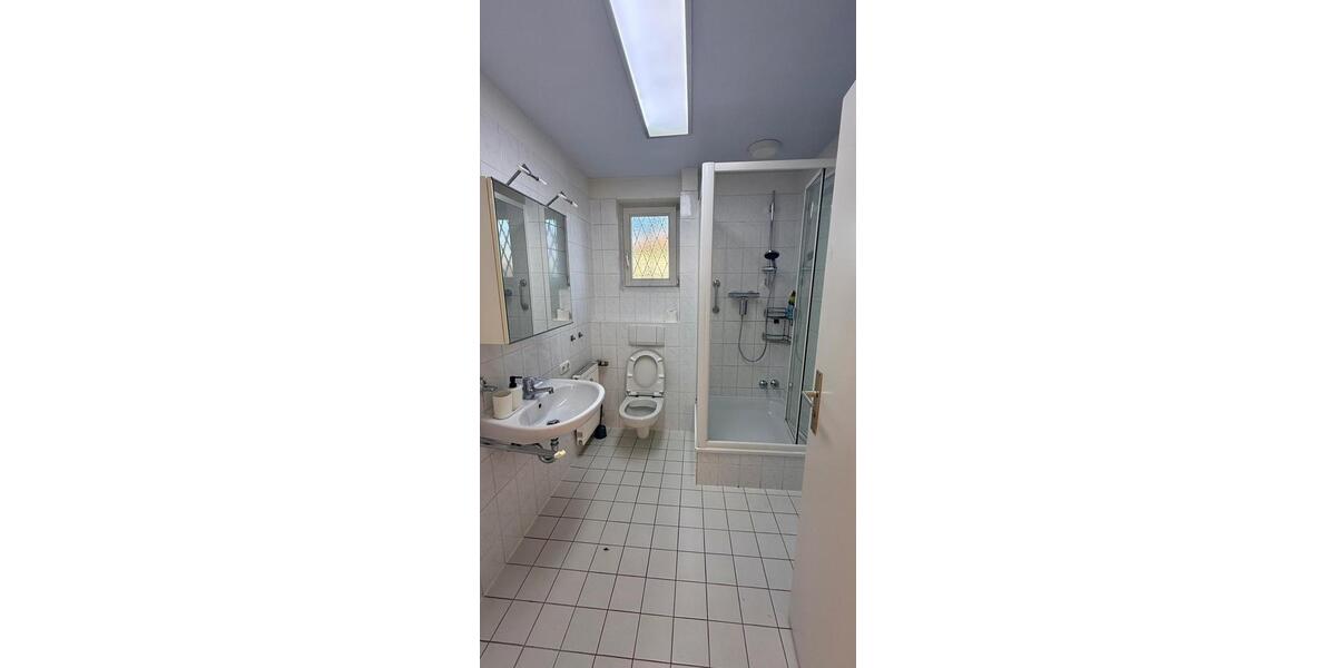 Erdgeschoßwohnung München Hadern - 5 Zimmer, 135 m&sup2;, 2.600&euro; | Angebot:24542263