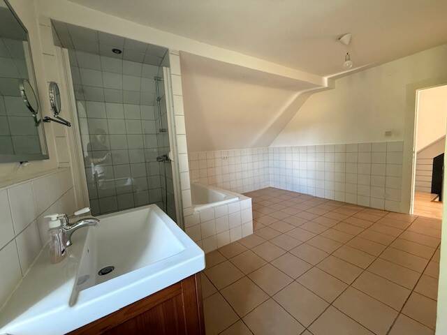 Einfamilienhaus Volkach Rimbach - 6 Zimmer, 200 m&sup2;, 1.690&euro; | Angebot:24036742