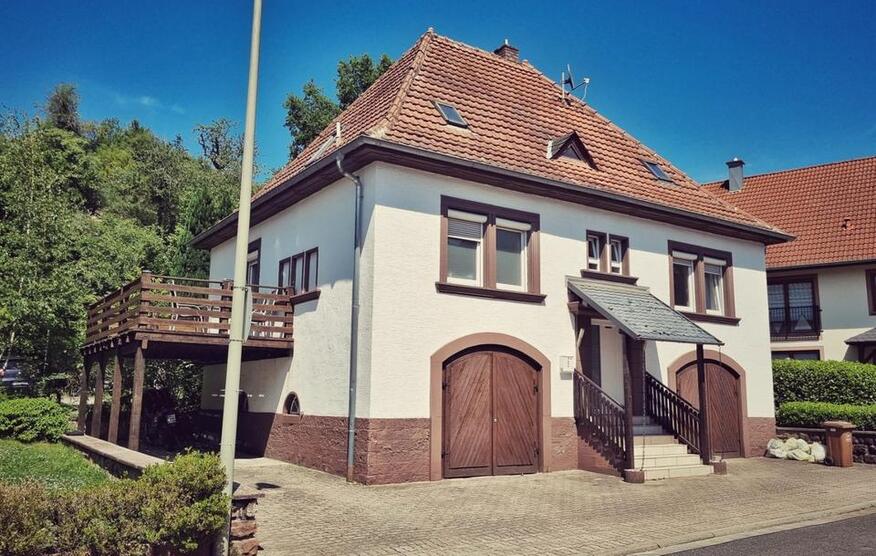 zu Vermieten: Einfamilienhaus in Reichenbach-Steegen