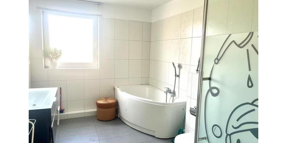 Reihenhaus Krefeld Gellep-Stratum - 4 Zimmer, 176 m&sup2;, 2.300&euro; | Angebot:25998363