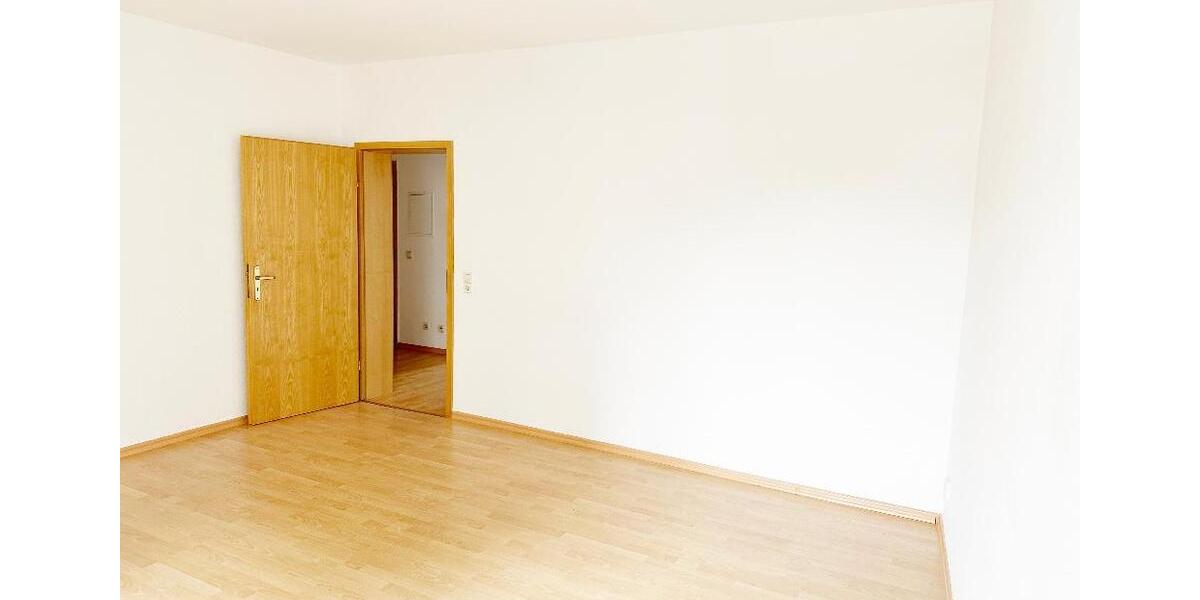 Etagenwohnung Riesa - 1 Zimmer, 45 m&sup2;, 280&euro; | Angebot:25979084