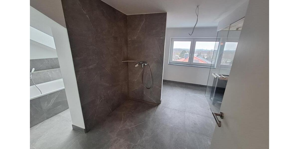 Doppelhaushälfte Scharbeutz - 7 Zimmer, 205 m&sup2;, 3.500&euro; | Angebot:25045102