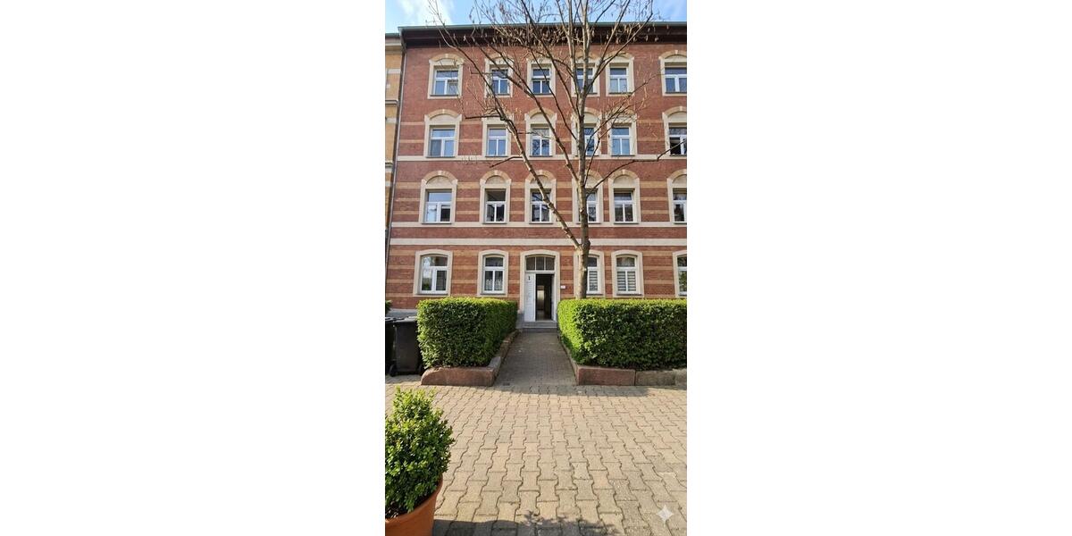 Dachgeschoßwohnung Erfurt Johannesplatz - 4 Zimmer, 116 m&sup2;, 1.300&euro; | Angebot:25868167