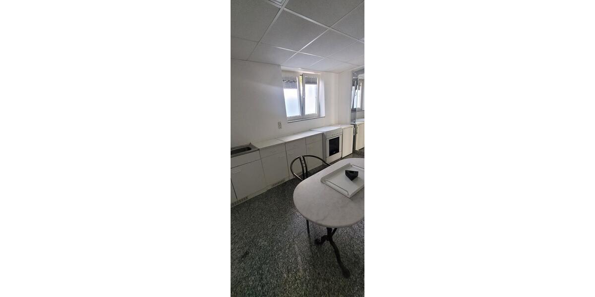 Erdgeschoßwohnung Saarbrücken Eschberg - 1 Zimmer, 60 m&sup2;, 500&euro; | Angebot:24399069