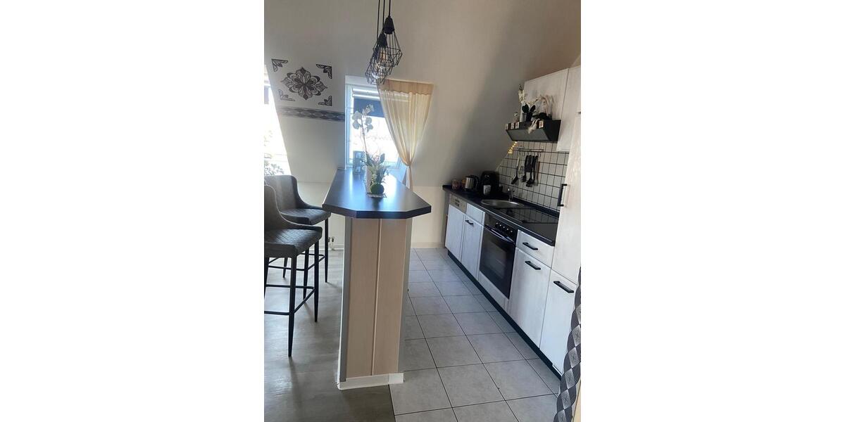 Dachgeschoßwohnung Kölleda - 2.5 Zimmer, 39 m&sup2;, 502&euro; | Angebot:26254057