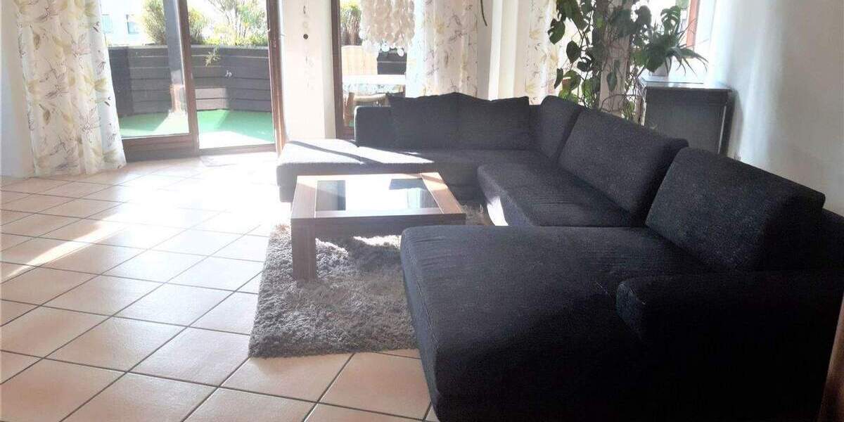 Etagenwohnung Sulzbach-Rosenberg Rosenberg - 3 Zimmer, 150 m&sup2;, 990&euro; | Angebot:25896534