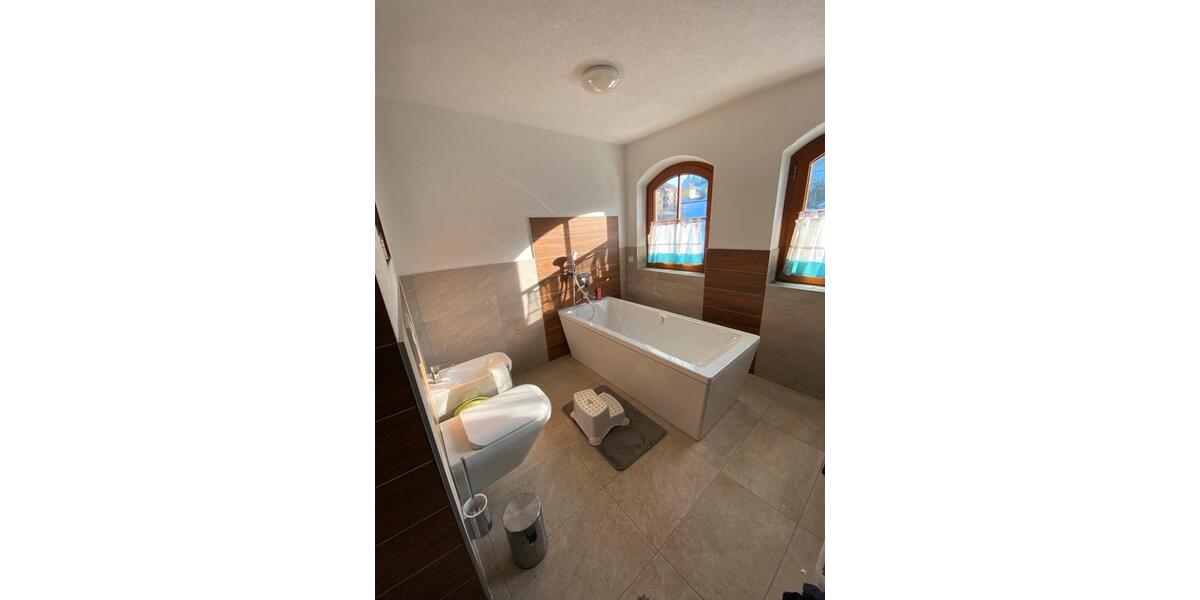 Etagenwohnung Sankt Georgen im Schwarzwald - 4 Zimmer, 120 m&sup2;, 1.180&euro; | Angebot:26223584