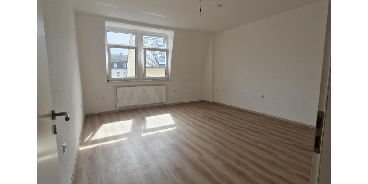 Dachgeschoßwohnung Wilkau-Haßlau Haßlau - 2 Zimmer, 63 m&sup2;, 378&euro; | Angebot:23183673