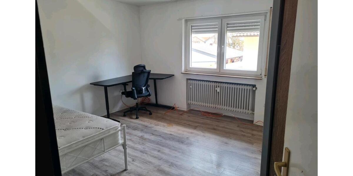 Wohnen auf Zeit Stutensee - 4 Zimmer, 18 m&sup2;, 550&euro; | Angebot:26031980