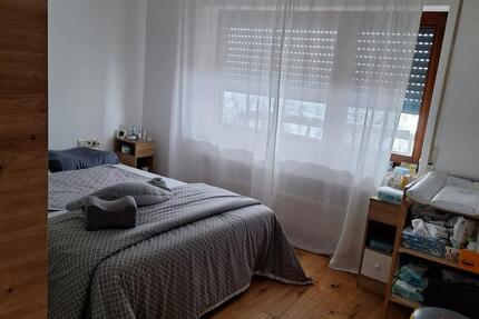 Helle 2-Zimmer-Wohnung (60 m^2) mit EBK, Stellplatz & Traumblick 2 zimmer