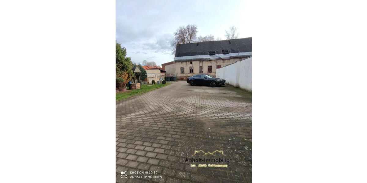 Dachgeschoßwohnung Südliches Anhalt - 3 Zimmer, 56 m&sup2;, 406&euro; | Angebot:24690924