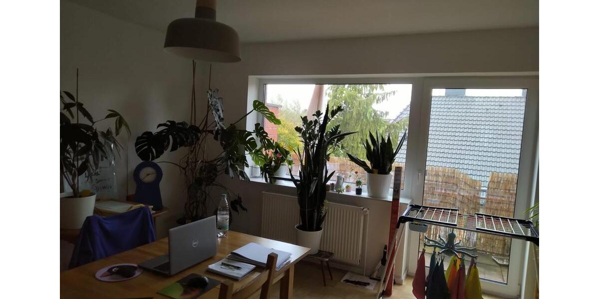 helle 3 Zimmer Wohnung m. Balkon + Garage 3 zimmer