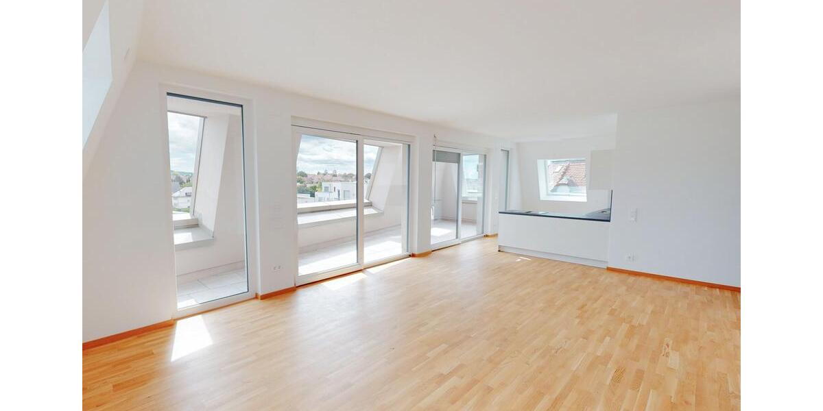 Dachgeschoßwohnung Heilbronn Kernstadt - 4 Zimmer, 147 m&sup2;, 2.150&euro; | Angebot:23051143