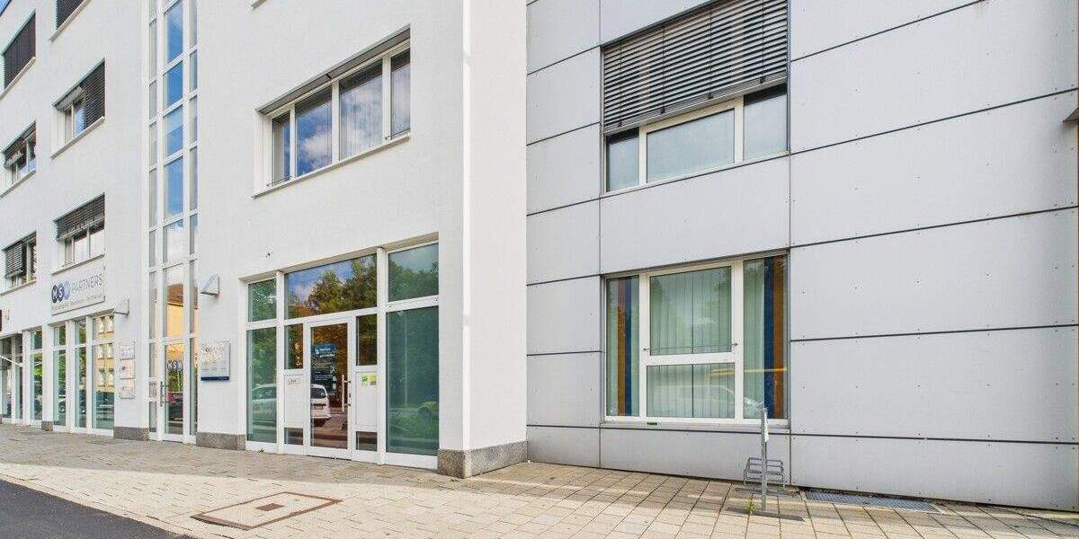 Gewerbeobjekt Regensburg / Prüfening Westenviertel - 8 Zimmer, 199 m&sup2;, 4.700&euro; | Angebot:25704935