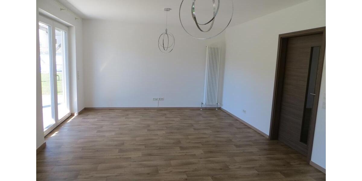 Erdgeschoßwohnung Wadern - 3 Zimmer, 85 m&sup2;, 680&euro; | Angebot:26522880