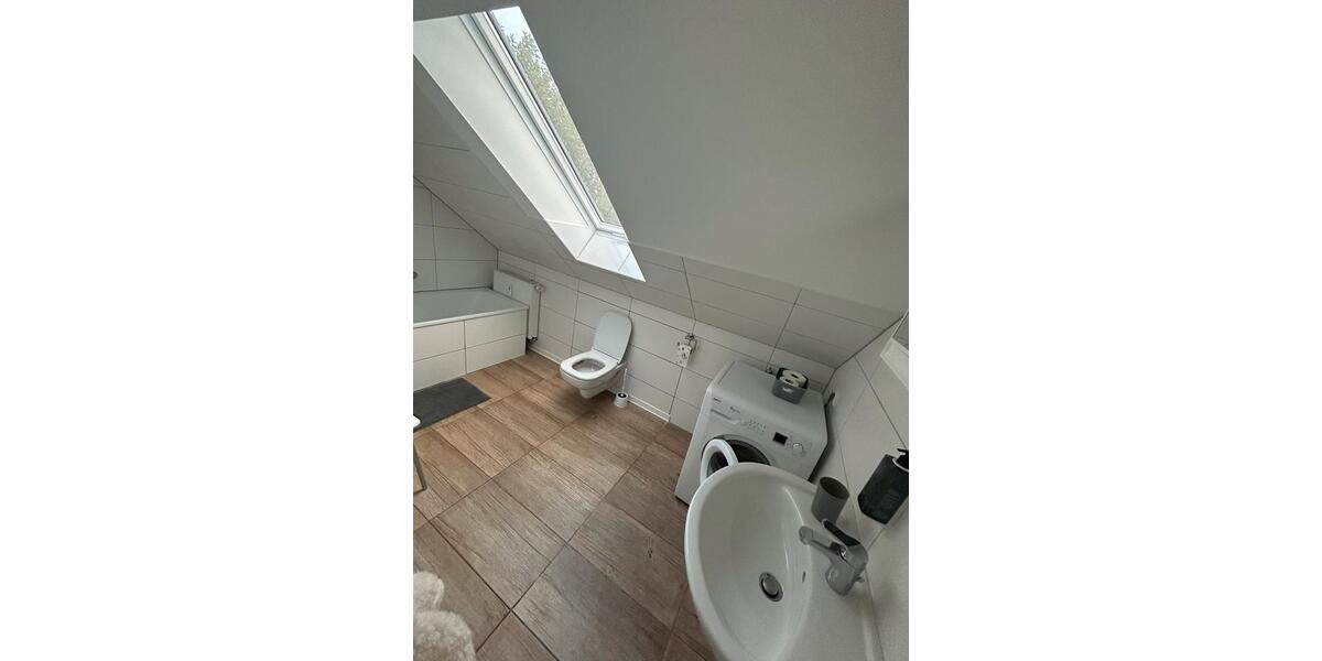 Dachgeschoßwohnung Bentwisch - 2 Zimmer, 40 m&sup2;, 25&euro; | Angebot:23172247