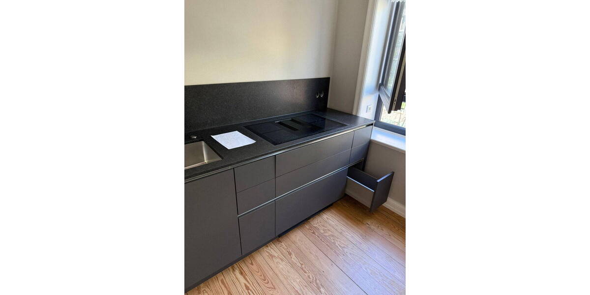 Etagenwohnung Kiel Wik - 2 Zimmer, 77 m&sup2;, 1.600&euro; | Angebot:26740611