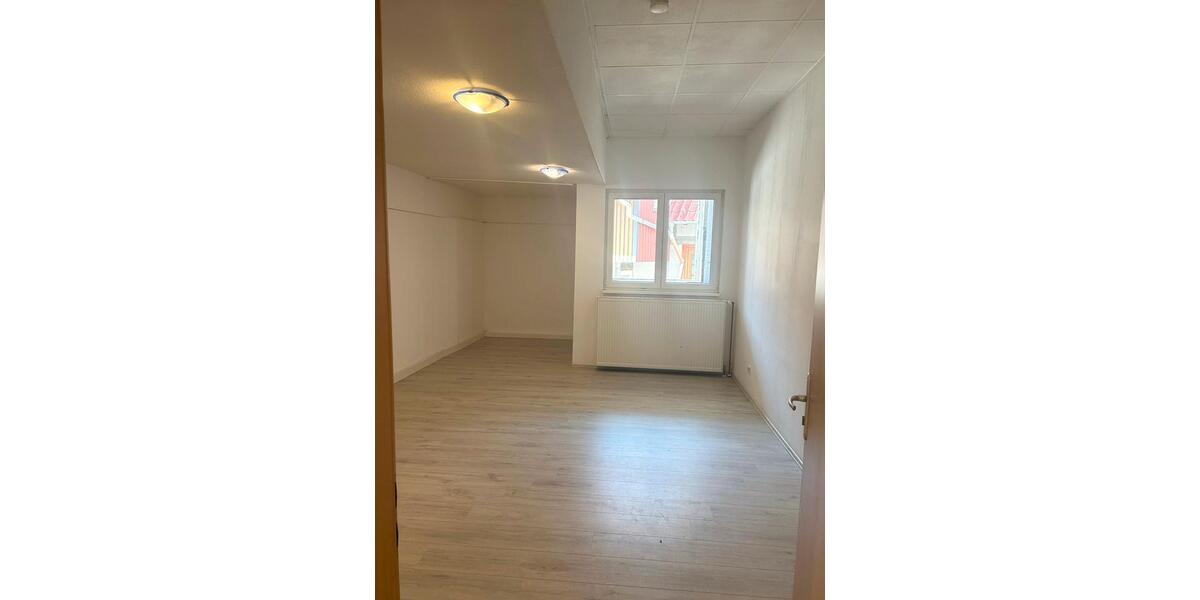 Etagenwohnung Rabenau - 4 Zimmer, 90 m&sup2;, 900&euro; | Angebot:26035451