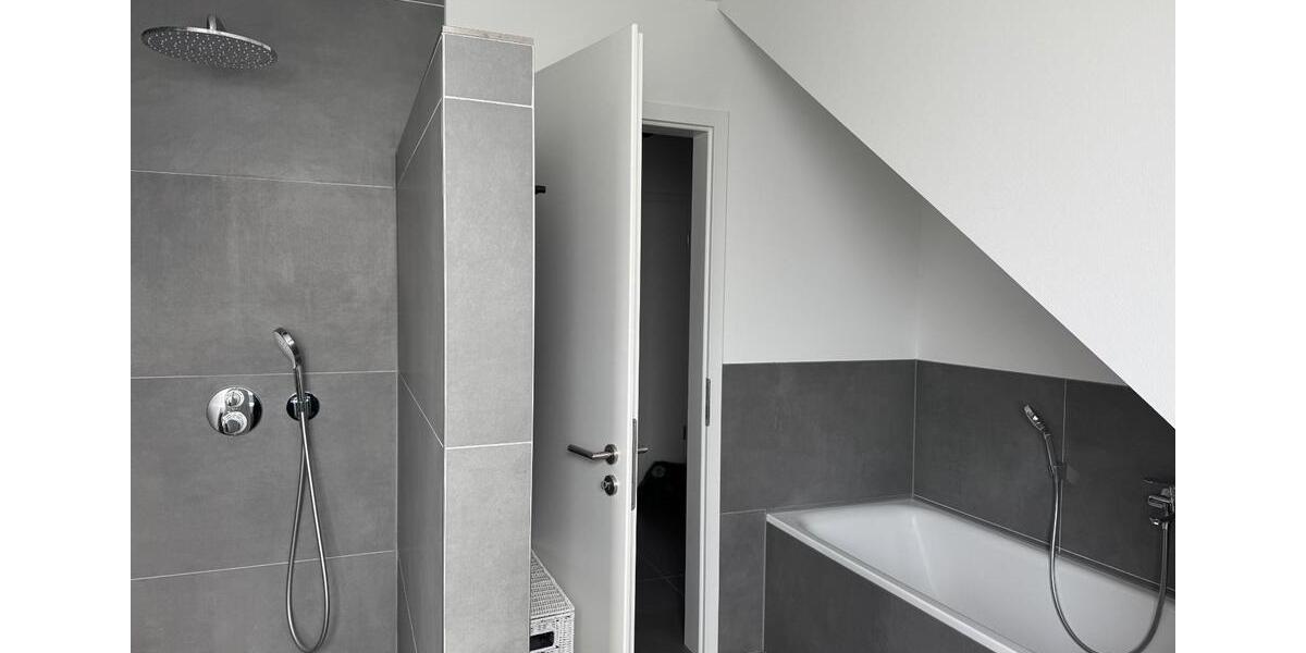 Dachgeschoßwohnung Herford - 2 Zimmer, 80 m&sup2;, 960&euro; | Angebot:25990251