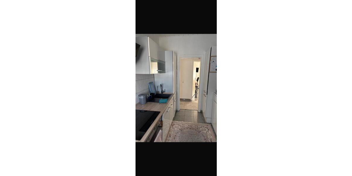 Etagenwohnung Köln Mülheim - 3 Zimmer, 95 m&sup2;, 1.160&euro; | Angebot:26226701