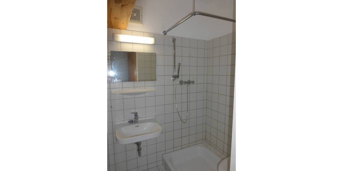 Etagenwohnung Passau Innstadt - 2 Zimmer, 30 m&sup2;, 281&euro; | Angebot:26739939