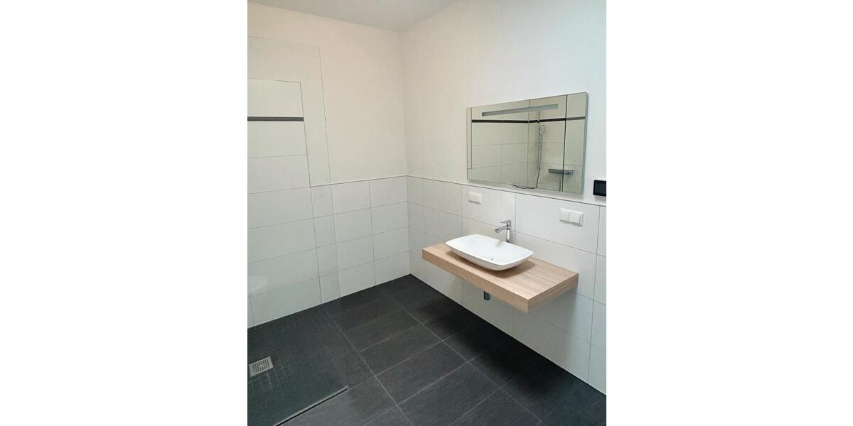 Etagenwohnung Ahnatal - 2 Zimmer, 87 m&sup2;, 950&euro; | Angebot:26617575