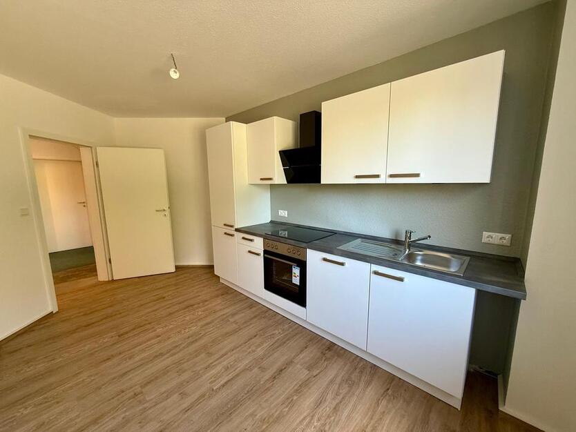 BARRIEREFREI 3 Zi 99qm modern saniert sehr zentral
