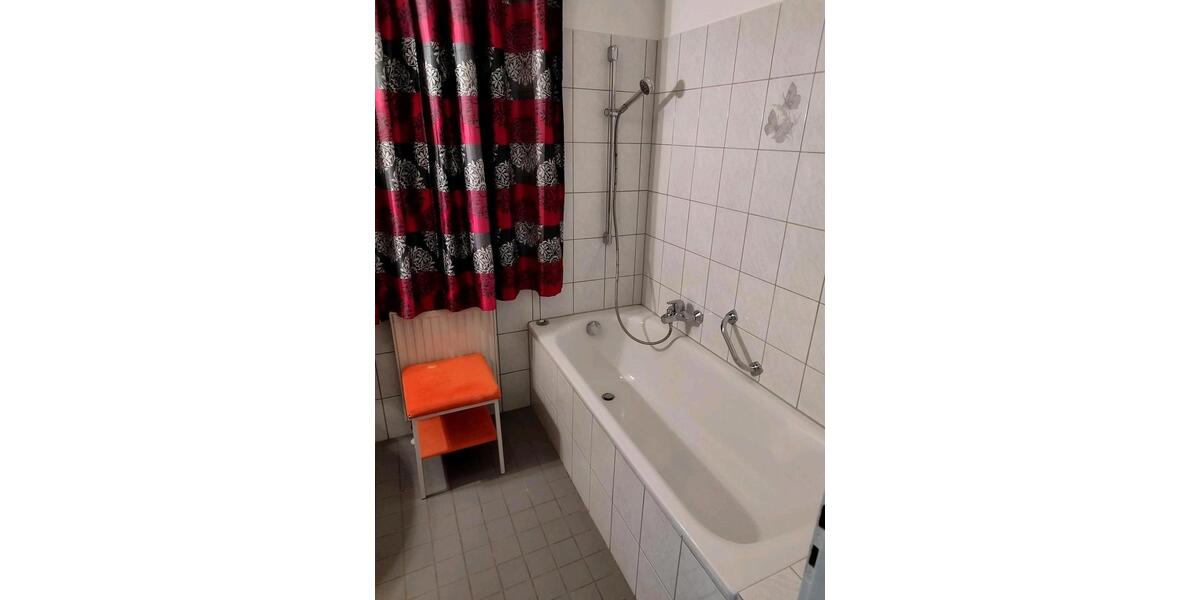 Erdgeschoßwohnung Sindelfingen Eichholz - 2 Zimmer, 50 m&sup2;, 1.200&euro; | Angebot:24386433