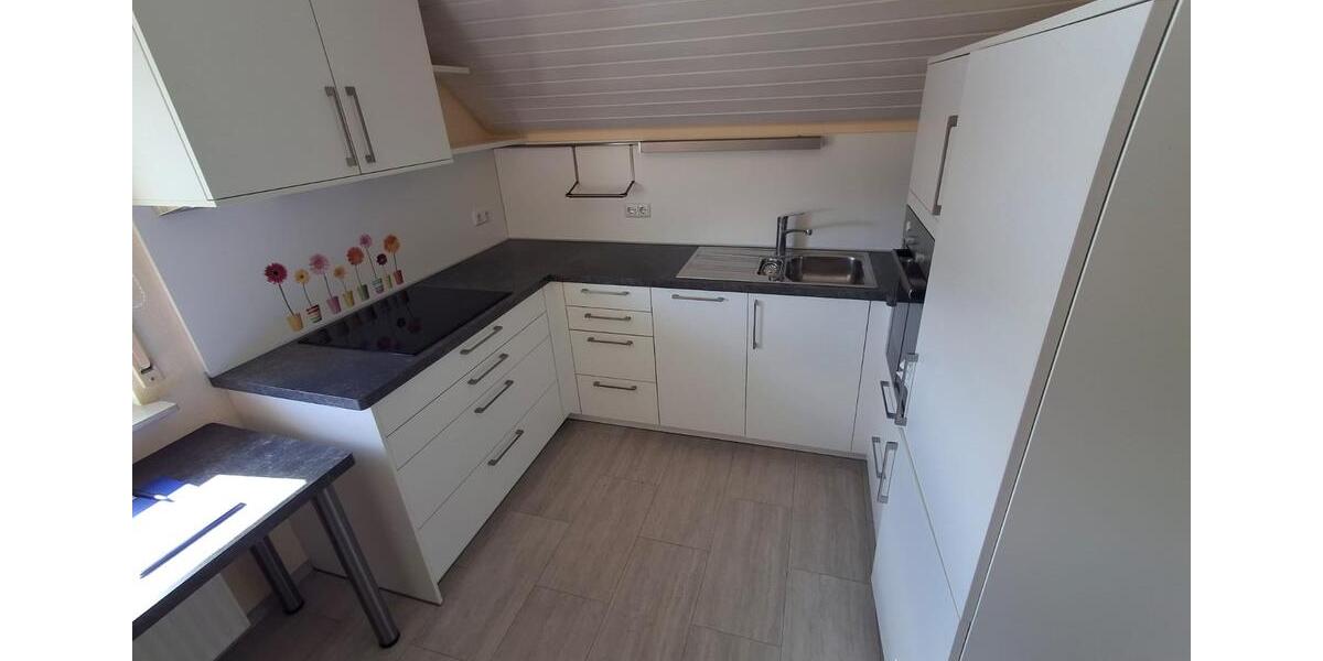 Dachgeschoßwohnung Frankenberg (Eder) - 2 Zimmer, 76 m&sup2;, 650&euro; | Angebot:25960981