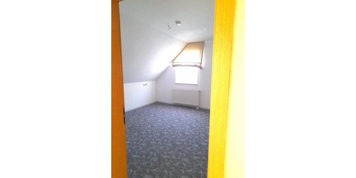 Dachgeschoßwohnung Wemding - 4 Zimmer, 840&euro; | Angebot:23331850