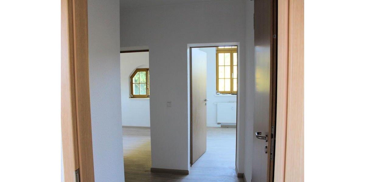 Etagenwohnung Suhl - 3 Zimmer, 80 m&sup2;, 780&euro; | Angebot:26250027