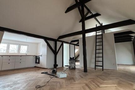 Wohnung Berlin Lichtenberg - 2 Zimmer, 70 m&sup2;, 1.100&euro; | Angebot:26296698