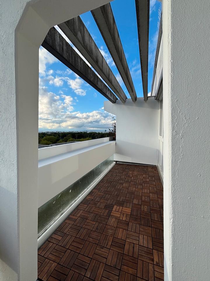 WG-NEUGRÜNDUNG | 8.OG | BALKON | NEUPERLACH | VOLLMÖBLIERT