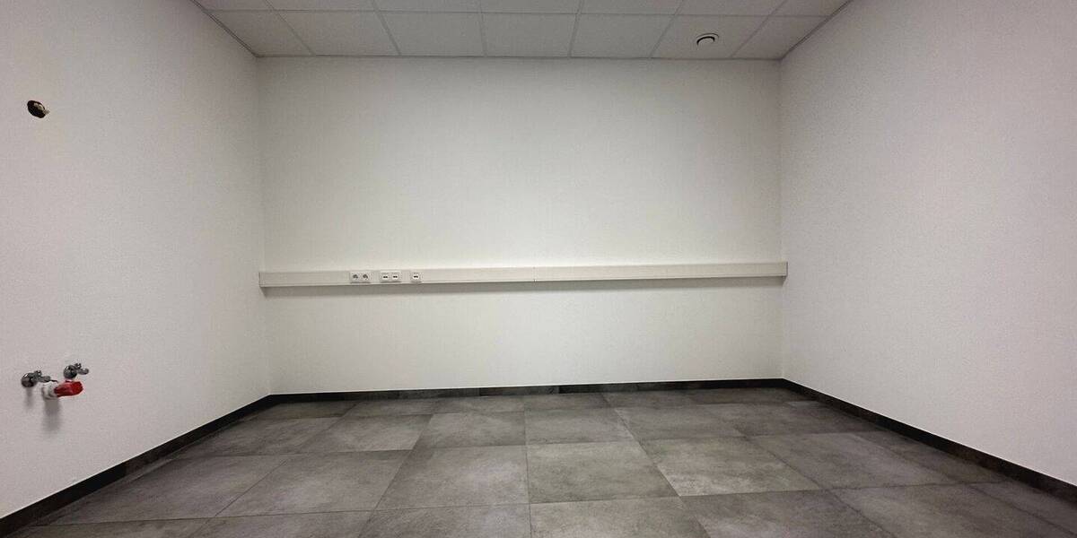 Gewerbeobjekt Drachselsried - 8 Zimmer, 2.000&euro; | Angebot:24780574