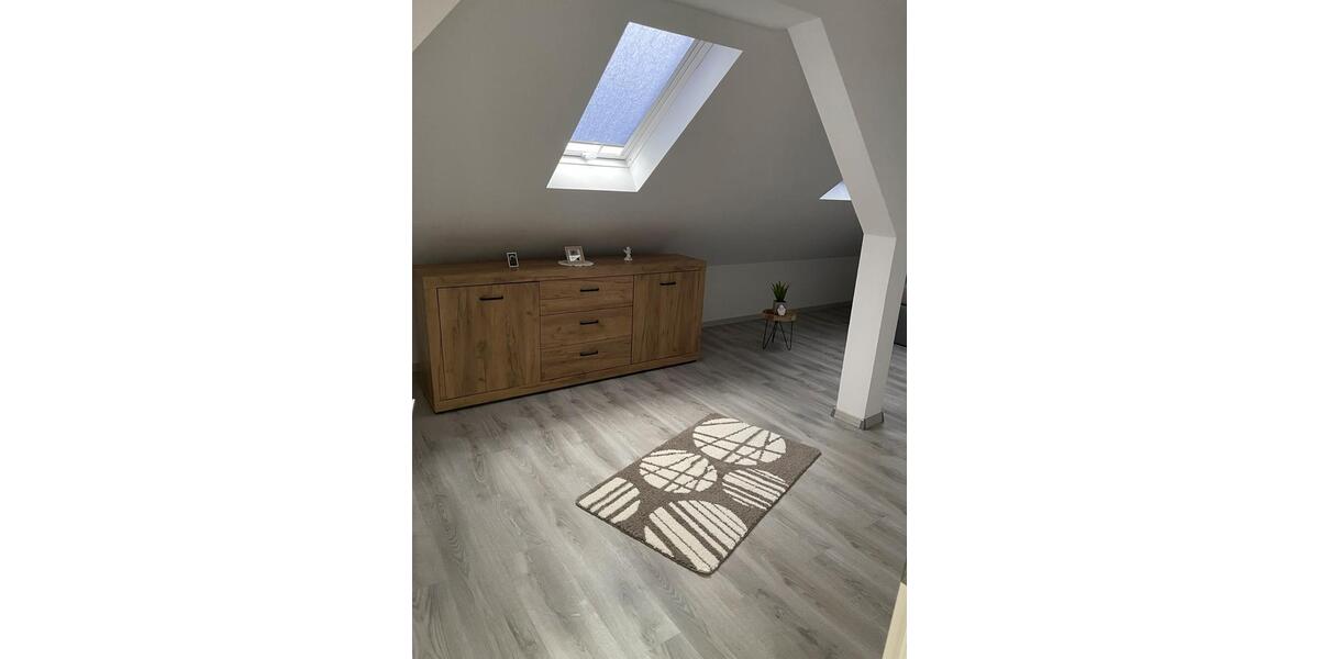 Helle 2,5 Dachgeschosswohnung nähe Reha Klinik zimmer