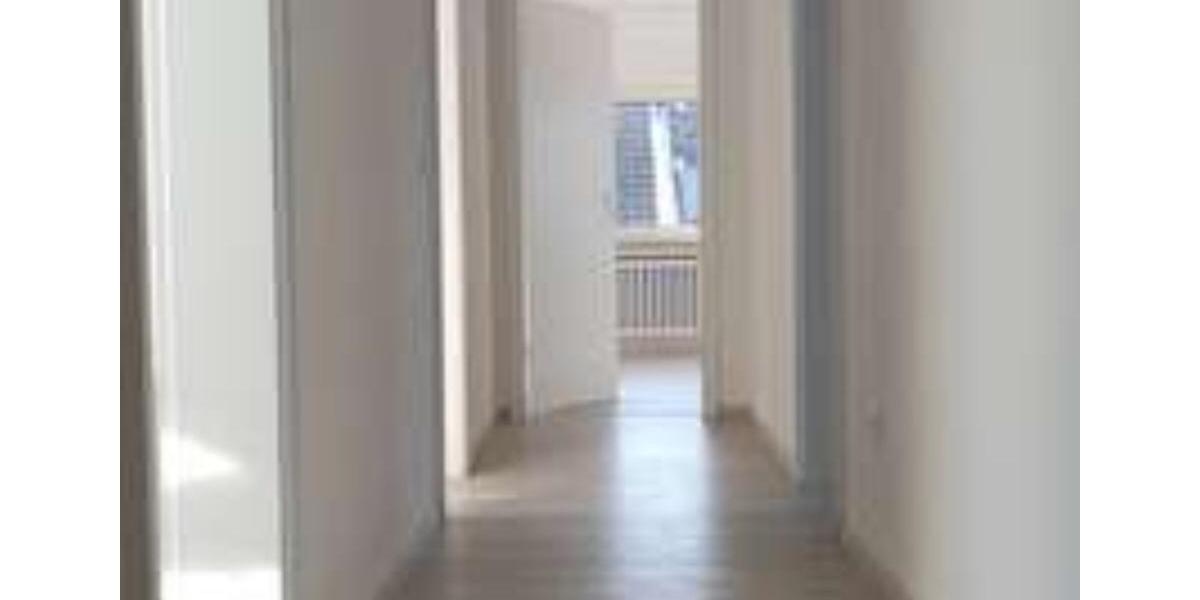 Dachgeschoßwohnung Hattingen - 3.5 Zimmer, 65 m&sup2;, 523&euro; | Angebot:25871615