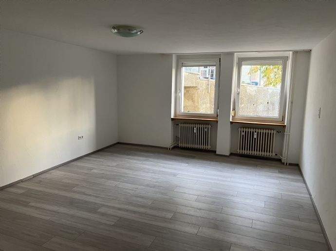 Etagenwohnung Engen - 3 Zimmer, 108 m&sup2;, 900&euro; | Angebot:26257441