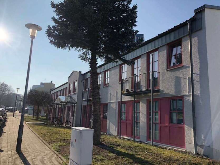 Wohnung zum Mieten in Kaiserslautern 330 € 21.83 m²