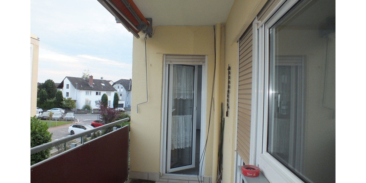 Frisch renovierte 3 Zimmer Wohnung mit ca. 75m² Wohnfläche mit Balkon und Garage - Appartement Nauheim | Angebot:26101851