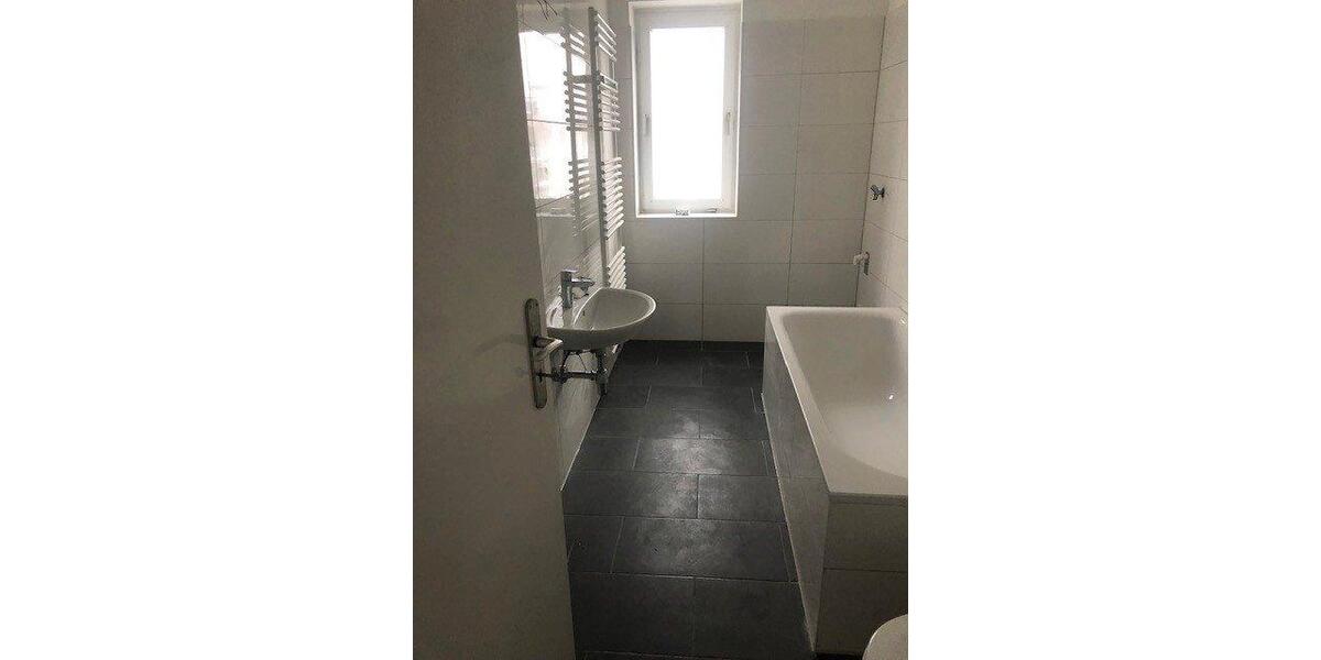 Etagenwohnung Baunatal - 4 Zimmer, 110 m&sup2;, 930&euro; | Angebot:26665469