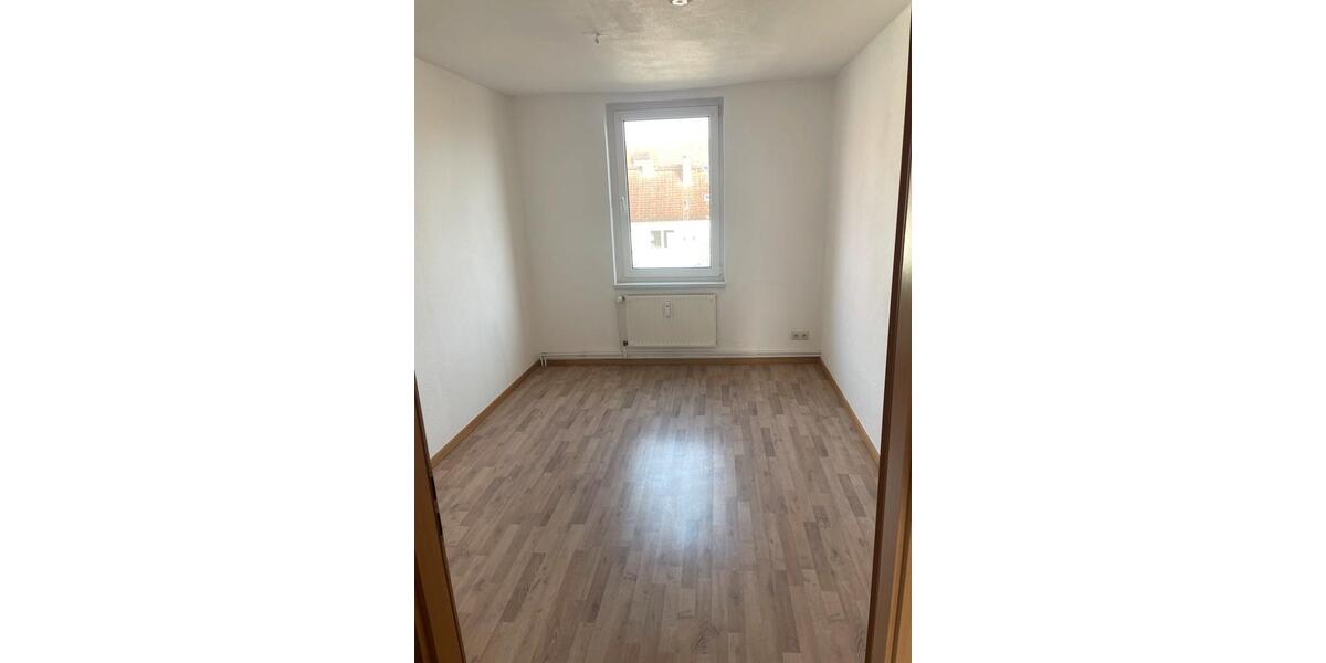 Dachgeschoßwohnung Wittenberge - 3 Zimmer, 65 m&sup2;, 690&euro; | Angebot:26562906