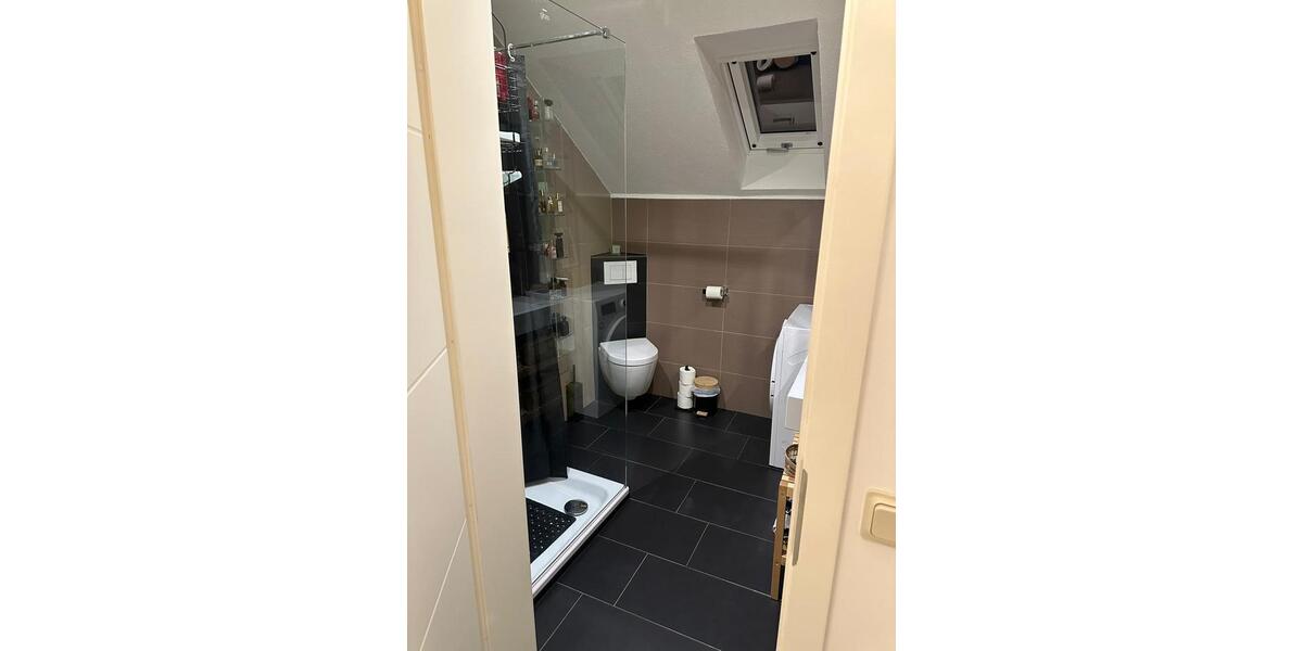 Wohnen mit Stil - Moderne DG Wohnung in Wallerfangen 2 zimmer