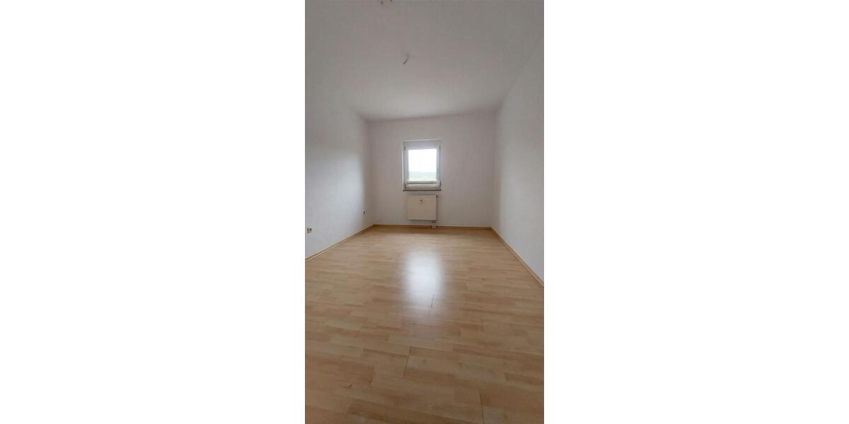Etagenwohnung Vestenbergsgreuth - 3 Zimmer, 100 m&sup2;, 780&euro; | Angebot:25959527