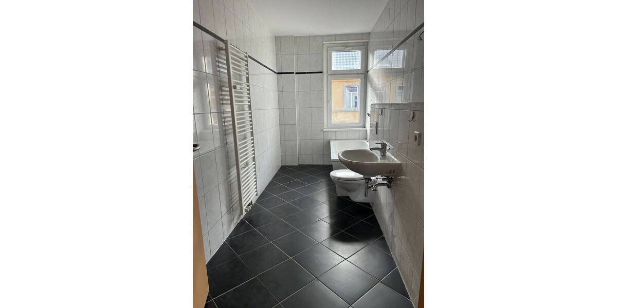 Etagenwohnung Weißenfels - 2 Zimmer, 50 m&sup2;, 300&euro; | Angebot:26156614