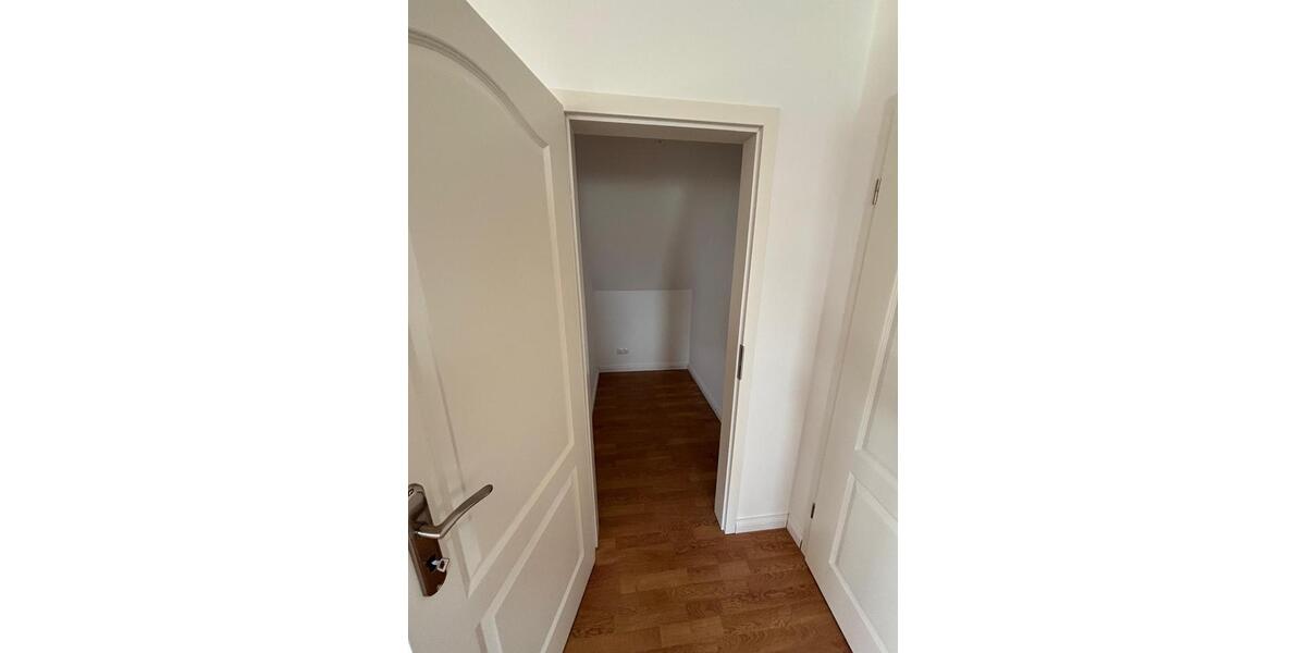 Dachgeschoßwohnung Aukrug - 2.5 Zimmer, 75 m&sup2;, 860&euro; | Angebot:26050947